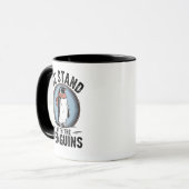 Funny Pinguin Resist Protest gegen Tarrifs Tasse (Vorderseite Links)