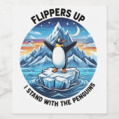 Funny Pinguin Resist Protest gegen Tarrifs Weinetikett (Einzelnes Label)
