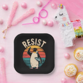 Funny Pinguin Resist Protest gegen Zölle Pappteller (Party)