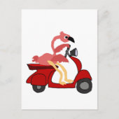 Funny Pink Flamingo Riding Motor Scooter Postkarte (Vorderseite)