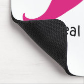 Funny Pink und Black Real Women Mustache Mousepad (Ecke)