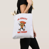 Funny Pizza Shirt – In Crust We Trust Graphic Tee Tasche (Von Nahem)