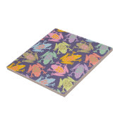 Funny pop art tropical frogs pattern. fliese (Seite)