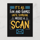 Funny Postal Worker Mailman Postkarte (Vorderseite)