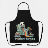Funny Procrasti Strickskelett und Katze mit Schürze (Vorderseite)
