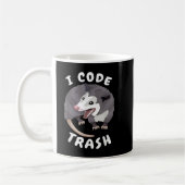 Funny Programming Meme I code Trash Opossum Geek P Kaffeetasse (Links)