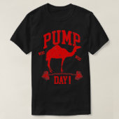 Funny Pump Day Hump Day Camel Weight Lifting Zug T-Shirt (Design vorne)