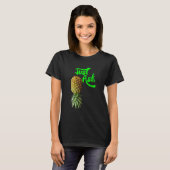 Funny Quote Ananas Sharing Swinger T-Shirt (Vorne ganz)