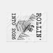 Funny Raccoon 2026 Snarky New Year, Rollin' 2025 I Fleecedecke (Vorderseite (Horizontal))