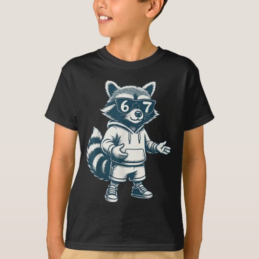 Funny Raccoon 67 Meme Six Seven T-Shirt (Vorderseite)