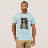 Funny Raccoon Drinking Iced Coffee T-Shirt (Vorne ganz)