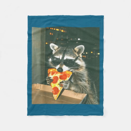 Funny Raccoon Eating Zza Animal Meme Men Women Kid Fleecedecke (Vorderseite)