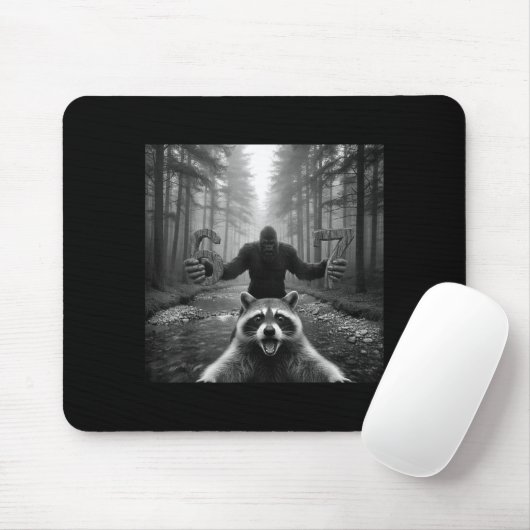 Funny Raccoon Selfie With Bigfoot 67 Six Seven Mem Mousepad (Mit Mouse)