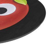 Funny Red Apple mit Googly Eyes Schneidebrett (Ecke)