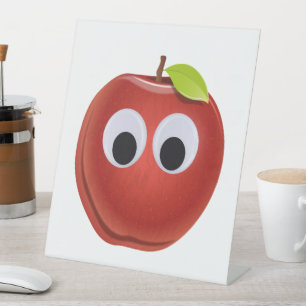 Funny Red Apple mit Googly Eyes Sockelschild
