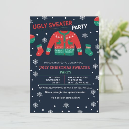 Funny Red Green Ugly Christmas Sweater Party Einladung (Stehend Vorderseite)