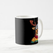 Funny Reindeer In Christmas Sweater And Vr Headset Kaffeetasse (VorderseiteRechts)