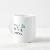 Funny Remote Work Mug Wi-Fi and Snacks Quote Kaffeetasse (Vorderseite Links)