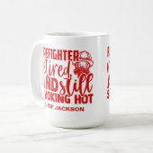 Funny Remüde Feuerwehrmann Rauchen Hot Kaffeetasse (Vorderseite Links)