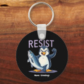 Funny Resist Pinguin Protest gegen Zölle Schlüsselanhänger (Vorderseite)