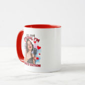 Funny Retro Lady fügt Monogramm hinzu Tasse (Vorderseite Links)
