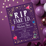 Funny RIP Fake ID 21. Geburtstag Einladung<br><div class="desc">Feiern Sie mit diesem Funny RIP Fake ID 21. Geburtstag. Dieses Design zeigt Imitate Goldfolie verschiedener Getränke in Juwelfarben und Sternen. Sie können dies durch Klicken auf den "PERSONALISIEREN" Button noch weiter anpassen. Matching Items in unserem Shop für ein komplettes Party Thema.</div>