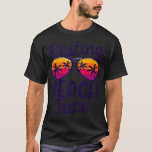 Funny Ruheling Beach gegenüber Retro Vintages Girl T-Shirt