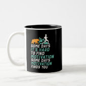 Funny Running Motivation zu laufen gejagt von Bäre Zweifarbige Tasse (Links)