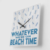 Funny Rustic Wood Beach Time Quadratische Wanduhr (Winkel)