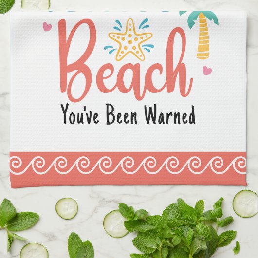 Funny Salty Little Beach Customizable Geschirrtuch (Gefaltet)