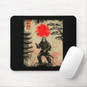 Funny Samurai Bigfoot Japanese Art Graphic Tee Ani Mousepad (Mit Mouse)