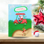 Funny Santa mit Rudolph Playing Golf Xmas Bunker Feiertagskarte<br><div class="desc">Eine lustige Golf-Weihnachtskarte mit Weihnachten,  wie arme Rudolph versucht,  aus dem Bunker zu kommen. Sie können die lustige Weihnachtsbotschaft auch in alles ändern,  was Sie wollen. Das ist eine wunderbare Weihnachtskarte für Golfer!</div>