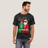 Funny Santa Reindeer 6 7 Christmas Meme Six Seven T-Shirt (Vorne ganz)