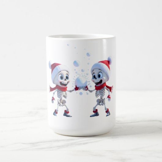 Funny Santa Skeletons Having a Snowball Fight Kaffeetasse (Mittel)
