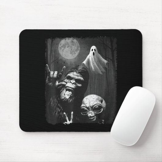 Funny Sasquatch & Alien Rock On Hand Sign Ghos Mousepad (Mit Mouse)