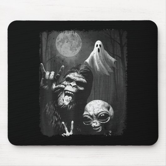 Funny Sasquatch & Alien Rock On Hand Sign Ghos Mousepad (Vorne)