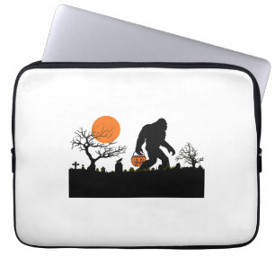Funny Sasquatch Bigfoot Halloween T - Shirt Laptopschutzhülle