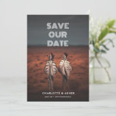 Funny Save the Date Animal Couple Theme (Stehend Vorderseite)