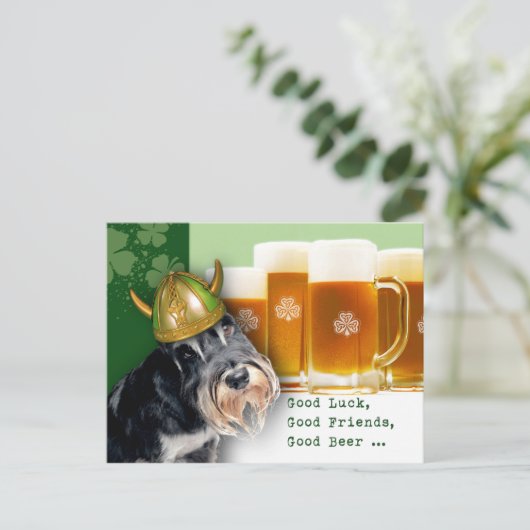 Funny Schnauzer und Beer St. Patrick's Day Postkarte (Stehend Vorderseite)
