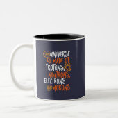 Funny Science Chemistry Universe Made of Morons Zweifarbige Tasse (Links)