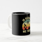 Funny Science Shirt Physik Biology Gift in Scienc Zweifarbige Tasse (Vorderseite Links)