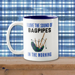 Funny Scottish Bagpipe Tasse Blue Green Kariert