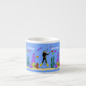Funny Scuba Diver und Fischarten Cartoon Espressotasse (Vorderseite)