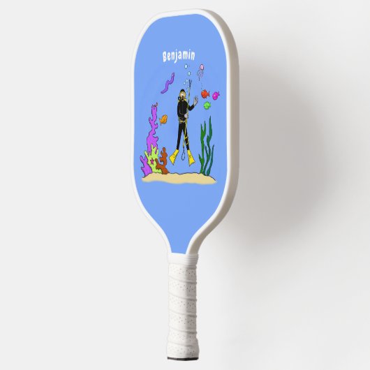 Funny Scuba Diver und Fischarten Cartoon Pickleball Schläger (Links)