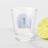 Funny Scuba Diver und Fischarten Cartoon Schnapsglas (Rückseite)