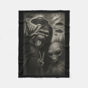Funny Selfie Bigfoot Alien Sasquatch Rock On Hand Fleecedecke