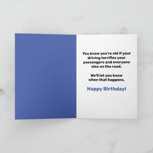 Funny Senior Driving Car, Terrified Dog Passenger Karte (Innenseite)