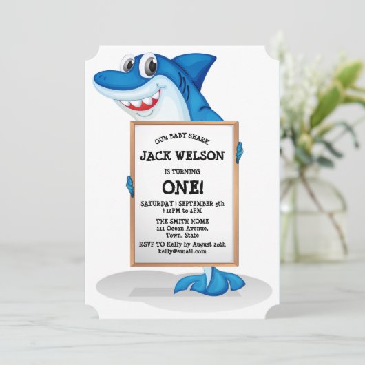 Funny Shark Geburtstagsparty Einladung (Stehend Vorderseite)