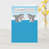 Funny Shark macht einen schlechten Joke zum Geburt Karte (Gelbe Blume)