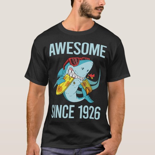 Funny Shark - Phantastisch seit 1926 T-Shirt (Vorderseite)